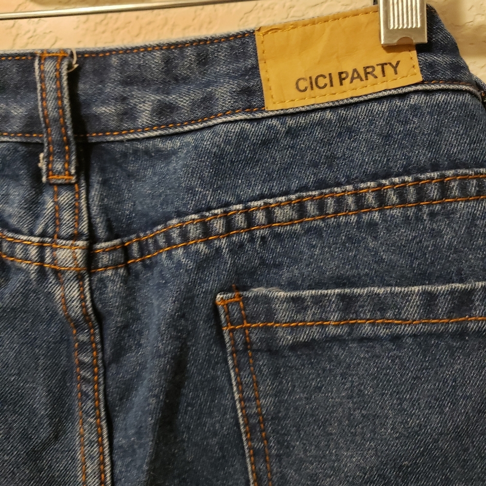 Pants - Picture 5 of 6